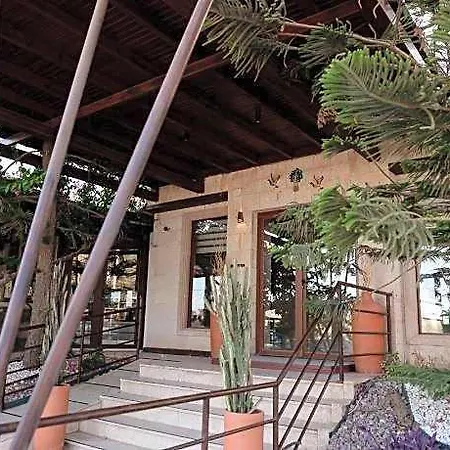 Mare Garden 4*